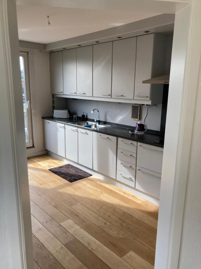 Lichtrijk Mooi Appartement Met Zicht Op Hof Van Roosendael Антверпен Экстерьер фото